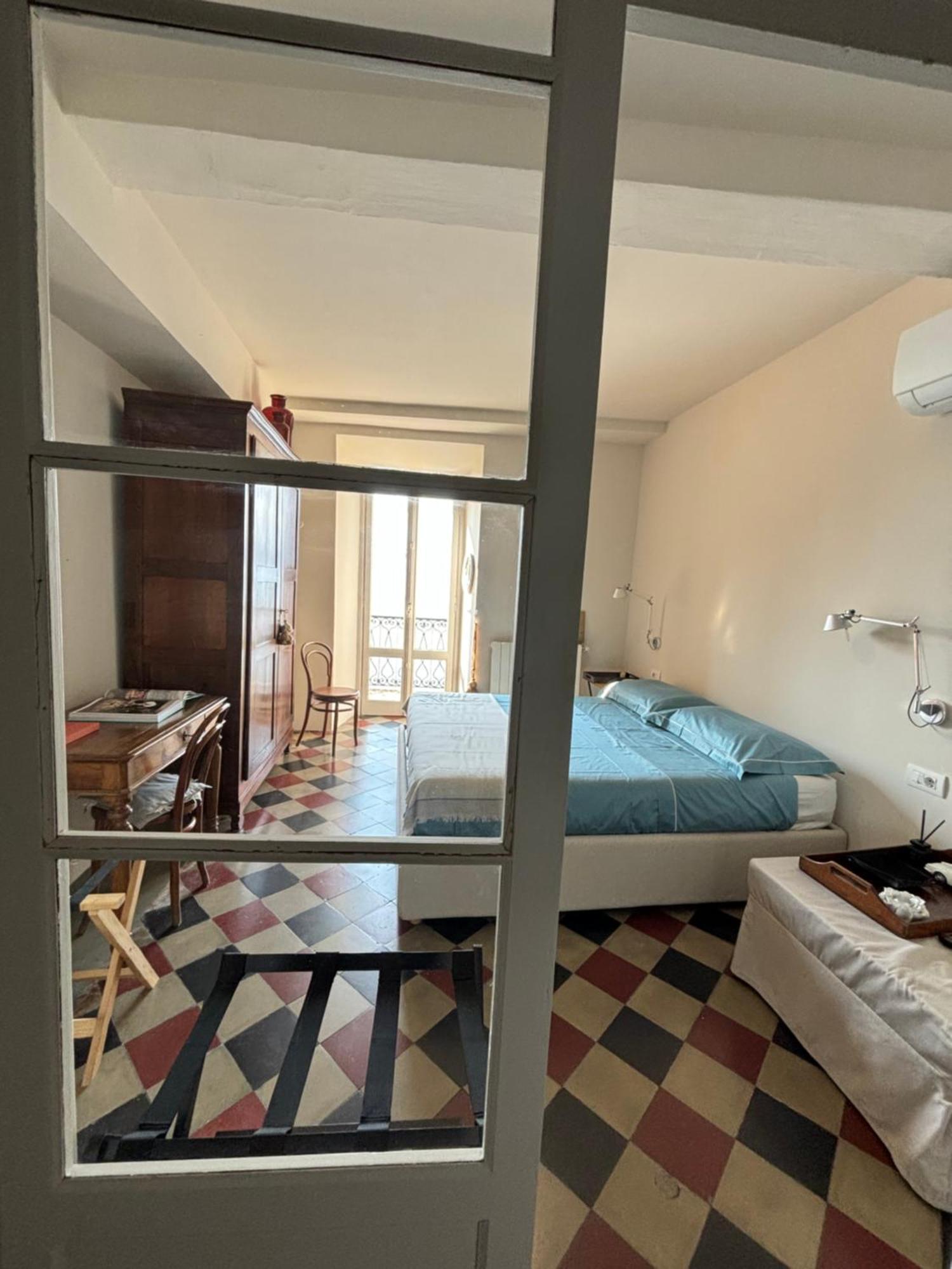 Varenna Caffe Apartment Bagian luar foto
